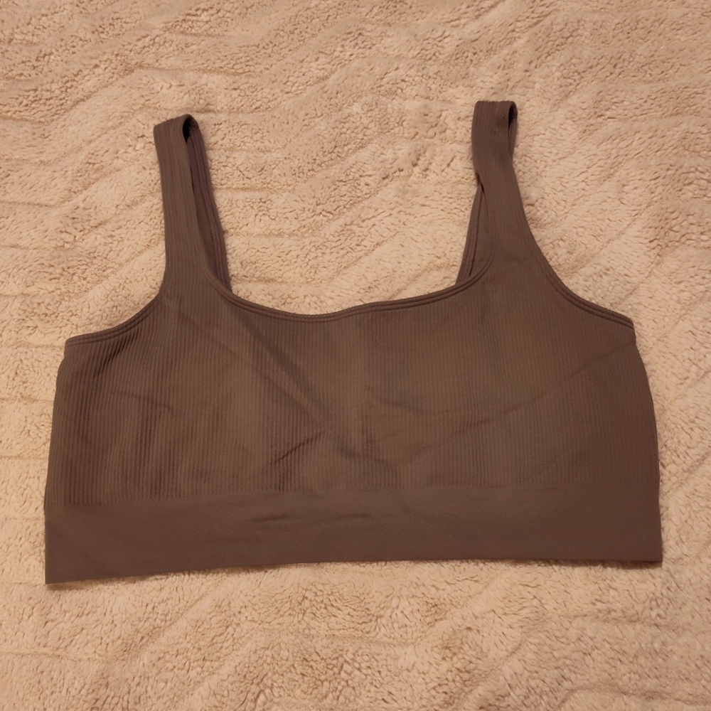 Like-New JOCKEY Seam-Free Ribbed Bralette